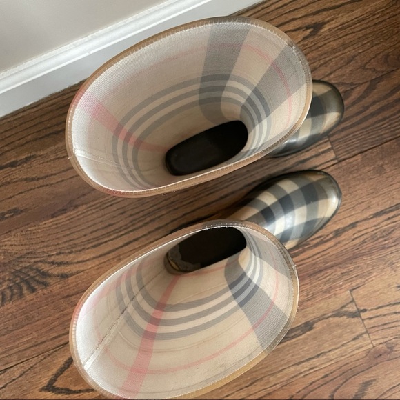 Authentic Burberry Nova Check Plaid Rain boots 5/35 - Picture 5 of 12